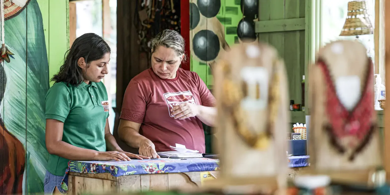 Turismo Sustentável Transforma a Vida na Ilha do Combu | Como Charles Mudou Seu Destino Imagem do artigo