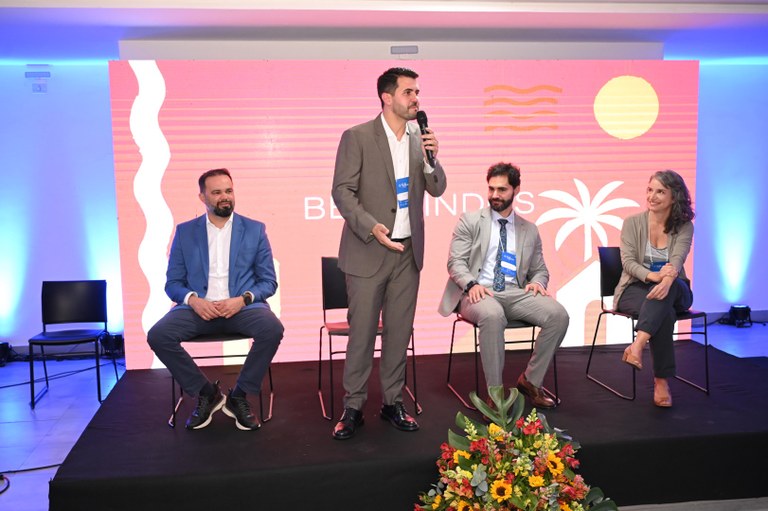 Paraíba Destaca Avanços em Tecnologia Educacional no 3º Encontro do Consed Imagem do artigo