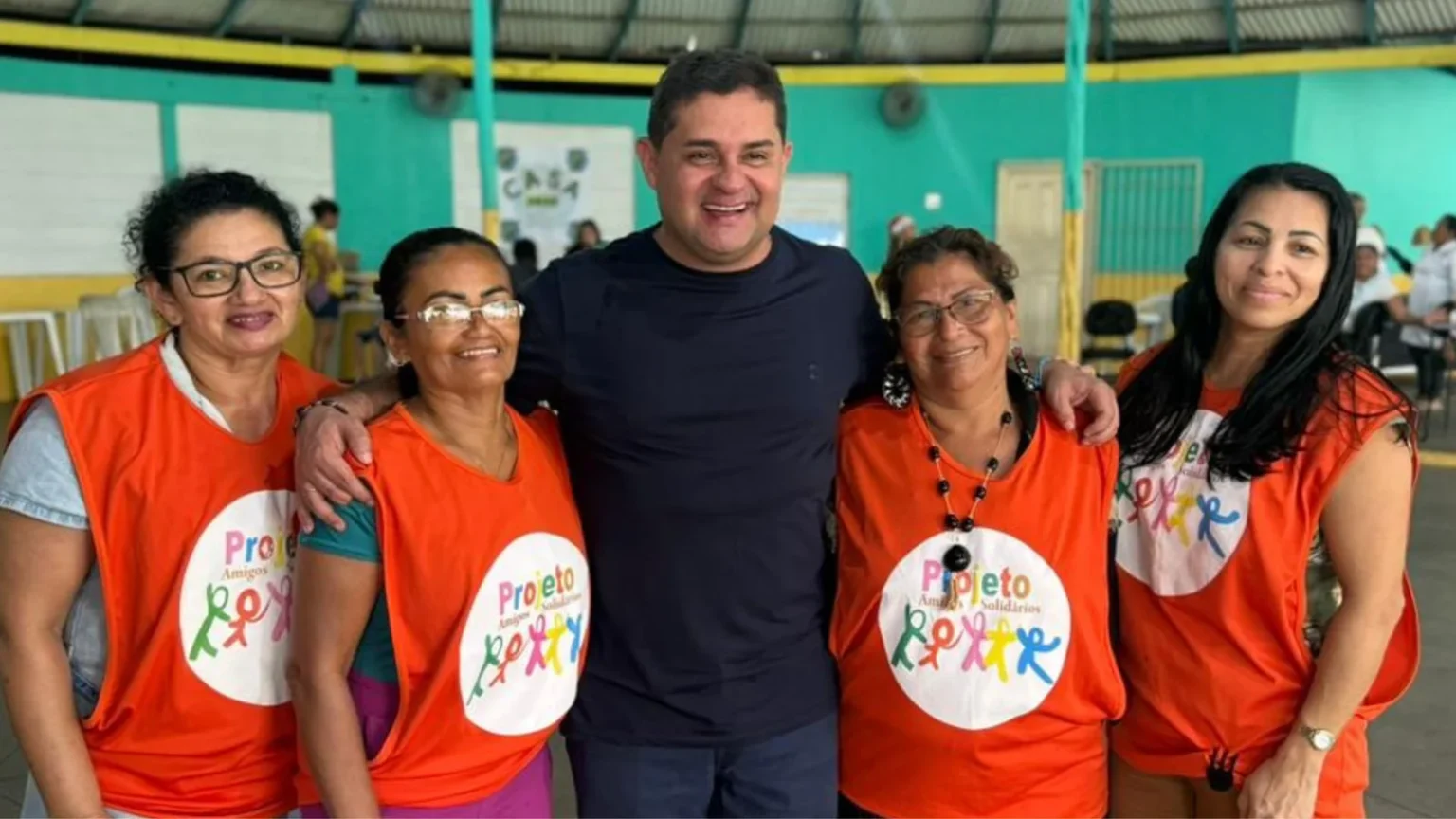 Ação Social em Petrópolis: Glenio Seixas Colabora com Serviços de Saúde e Bem-Estar