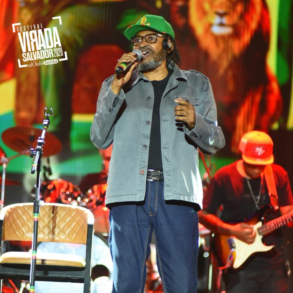 Aos 70 anos, Edson Gomes Brilha no Festival Virada Salvador