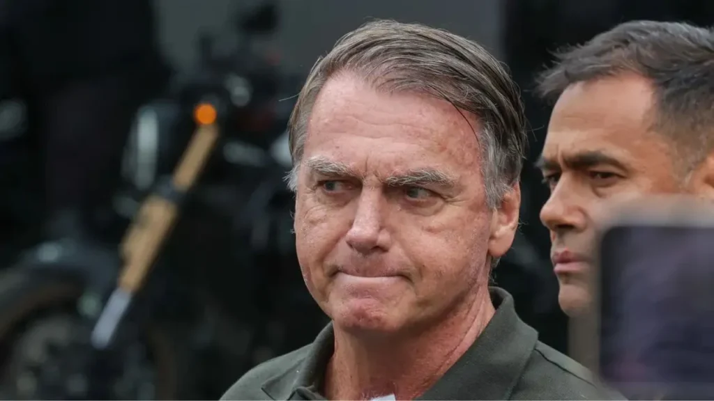 Bolsonaro Passará o Réveillon no Hospital Após Procedimento Médico