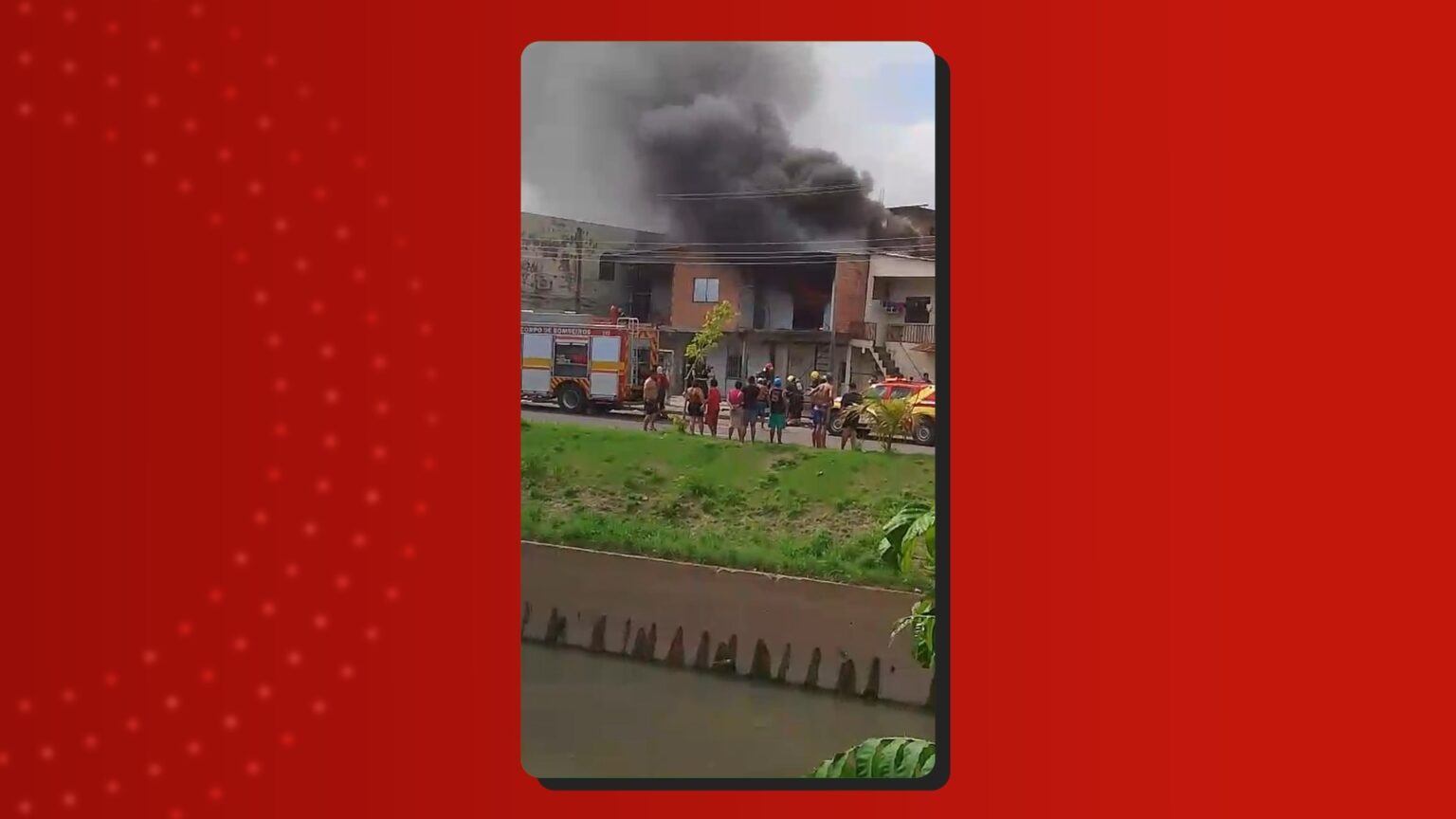 Incêndio de Grandes Proporções Devasta Residência na Zona Sul de Manaus