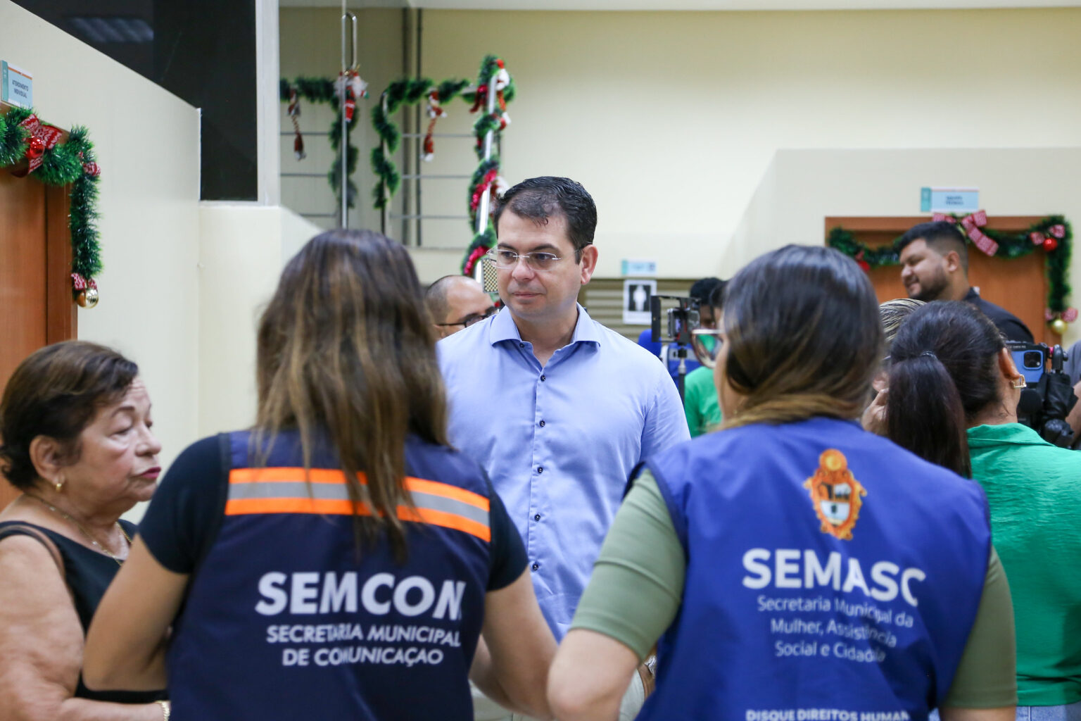 Prefeito David Almeida Celebra Natal no Centro Pop e Reforça Compromisso com Dignidade para Moradore