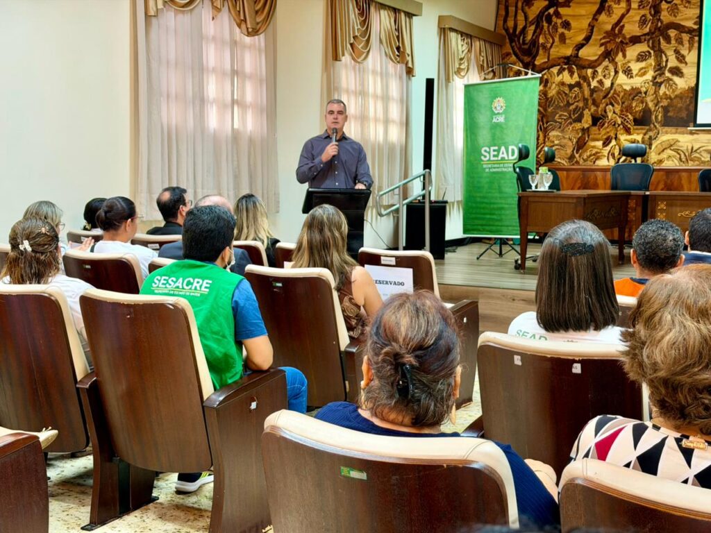 Acre Lança Manual para Capacitação de Servidores Públicos: Um Guia Inovador