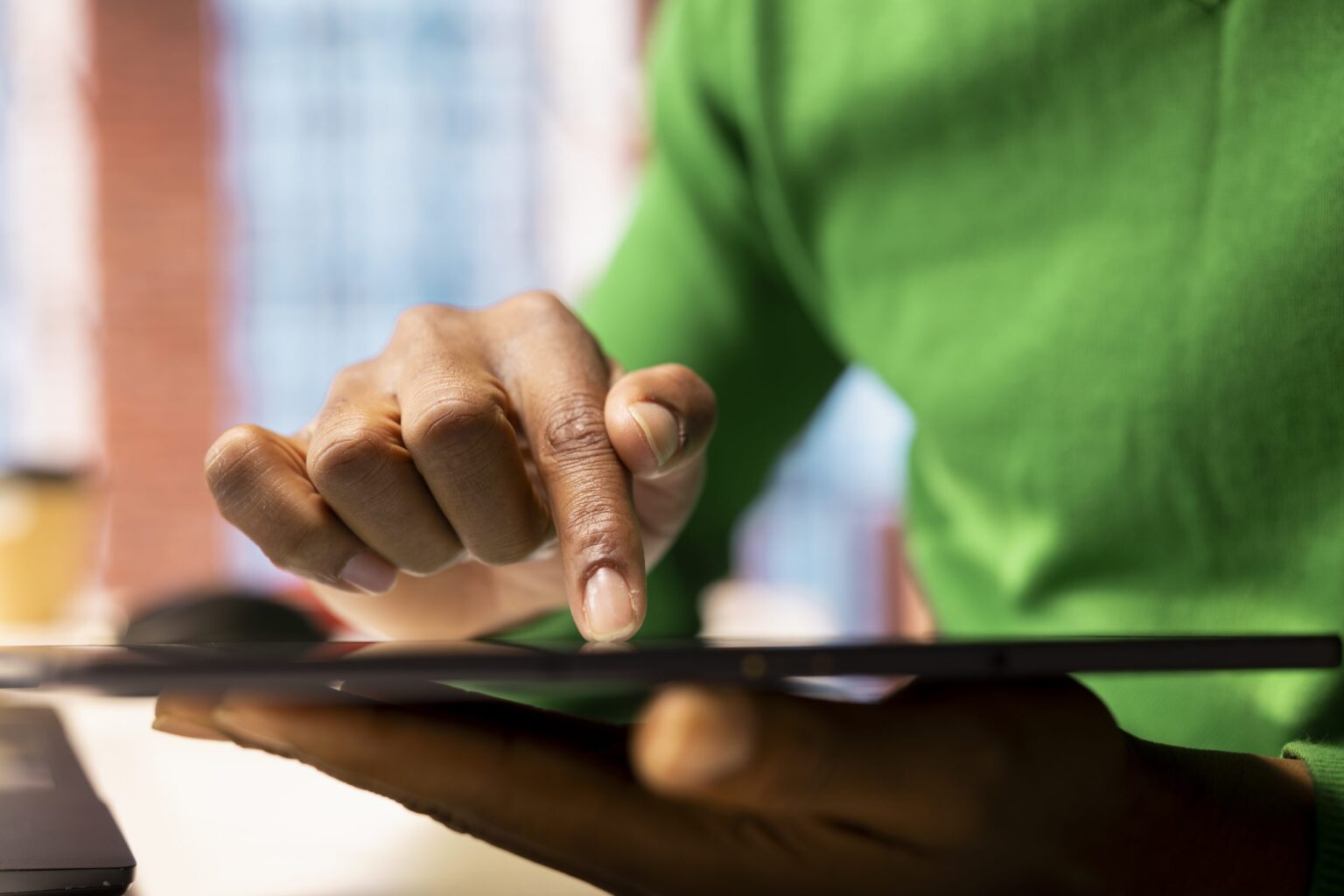 Apostas Online e Racismo: O Impacto das Bets na Desigualdade Social