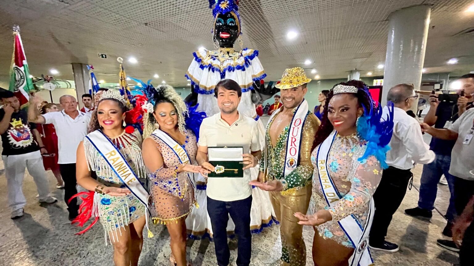 Carnaval 2026: Manaus dá início às festividades com a chegada da Kamélia