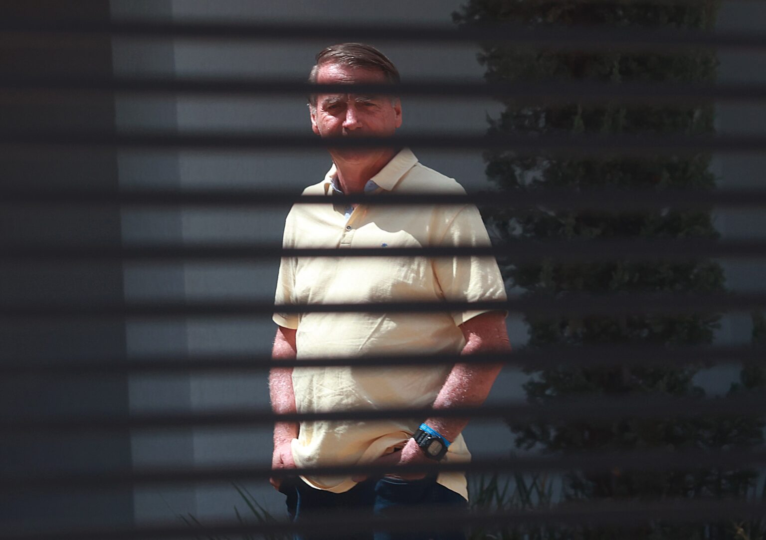 Defesa de Bolsonaro Solicita Nova Análise de Condenação ao STF