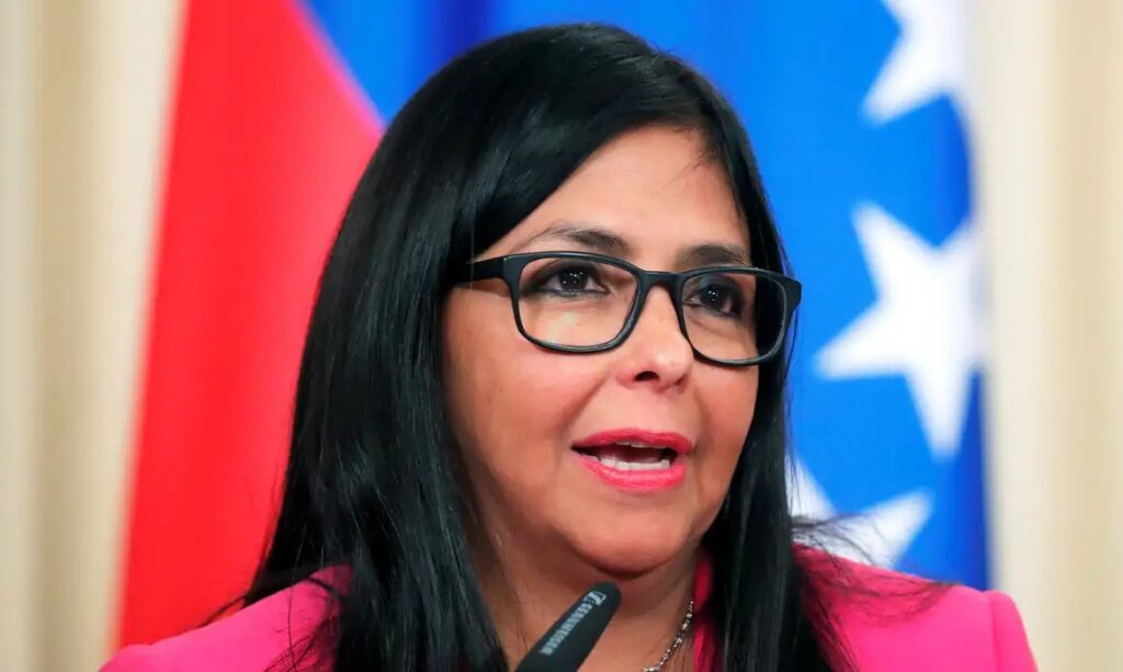 Delcy Rodríguez Anuncia Anistia Geral na Venezuela Após Queda de Maduro