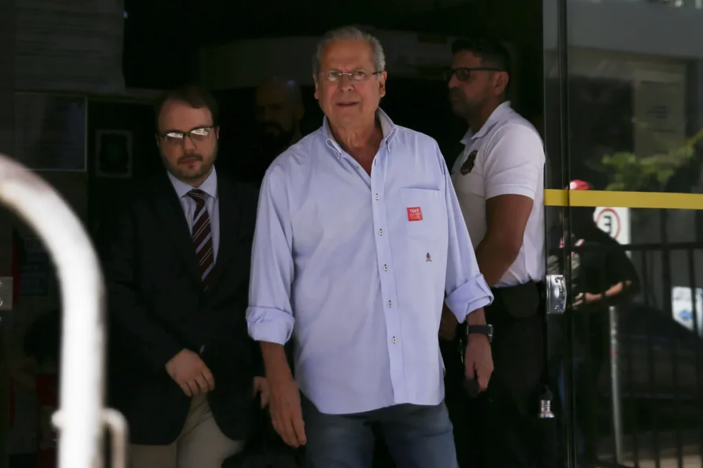 Dirceu Apoia Haddad como Candidato e Defende Reforma Política Urgente Dirceu Apoia Haddad como Candidato e Defende Reforma Política Urgente