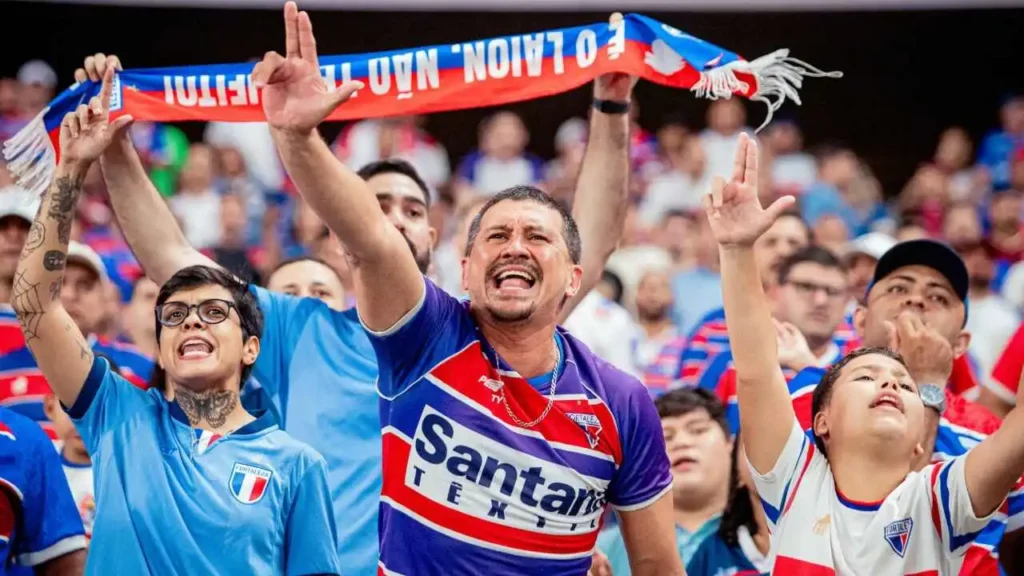 Fortaleza Realiza Mega Feirão de Sócios com Participação de Atletas Fortaleza Realiza Mega Feirão de Sócios com Participação de Atletas