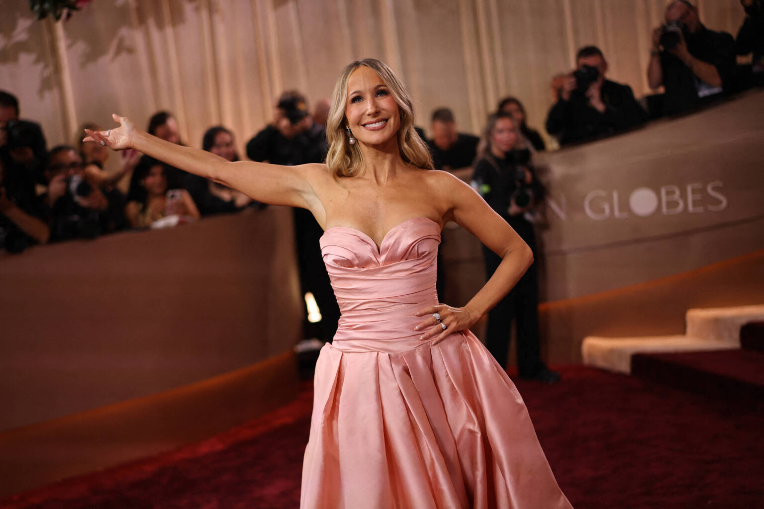 Globo de Ouro Ignora Política Americana e Celebra Talentos Internacionais