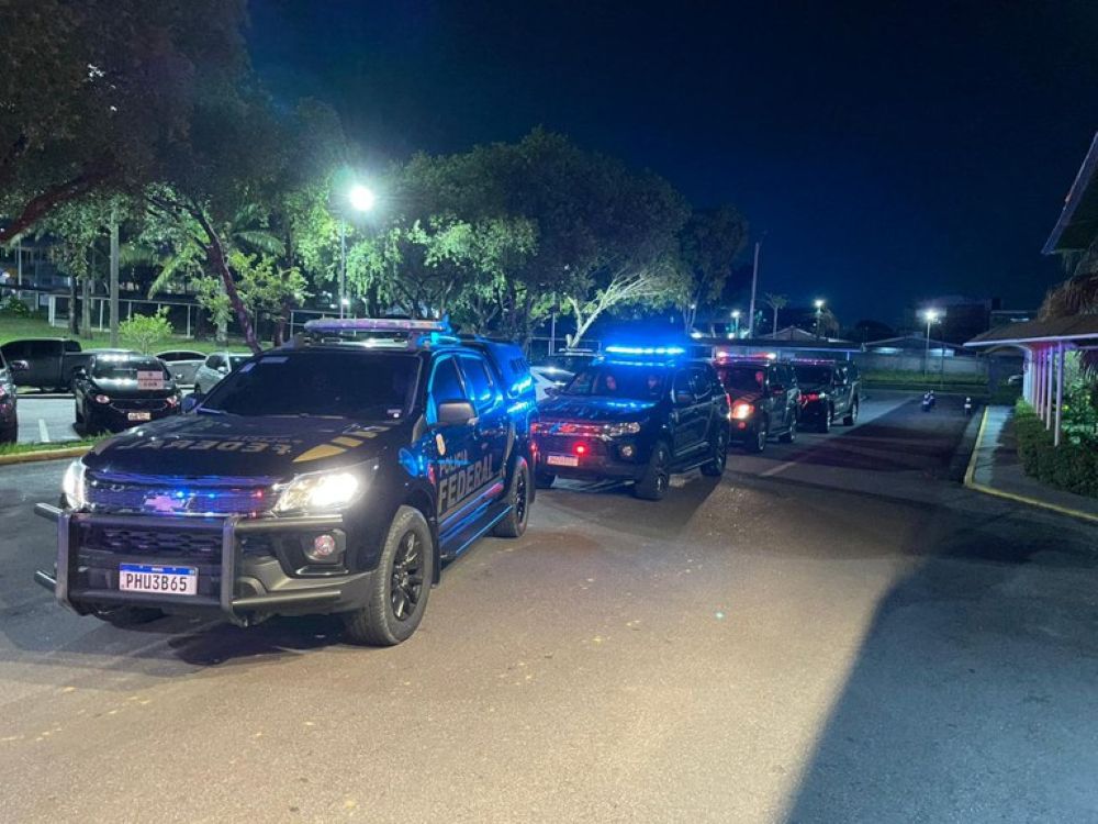 Polícia Federal Combate Empresas de Segurança Ilegais em Bares de Manaus Polícia Federal Combate Empresas de Segurança Ilegais em Bares de Manaus