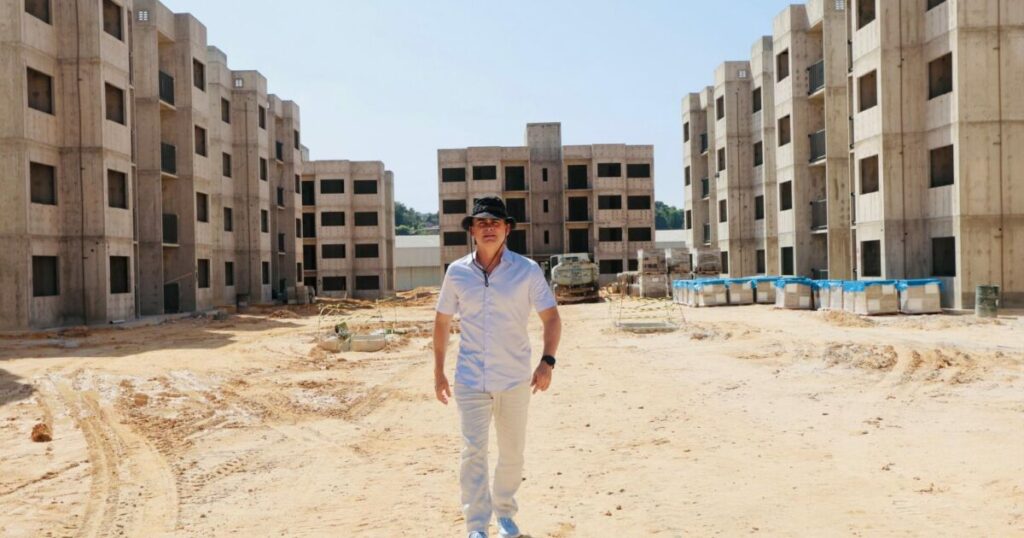 STJ Bloqueia R$ 21,5 Milhões de David Almeida por Superfaturamento