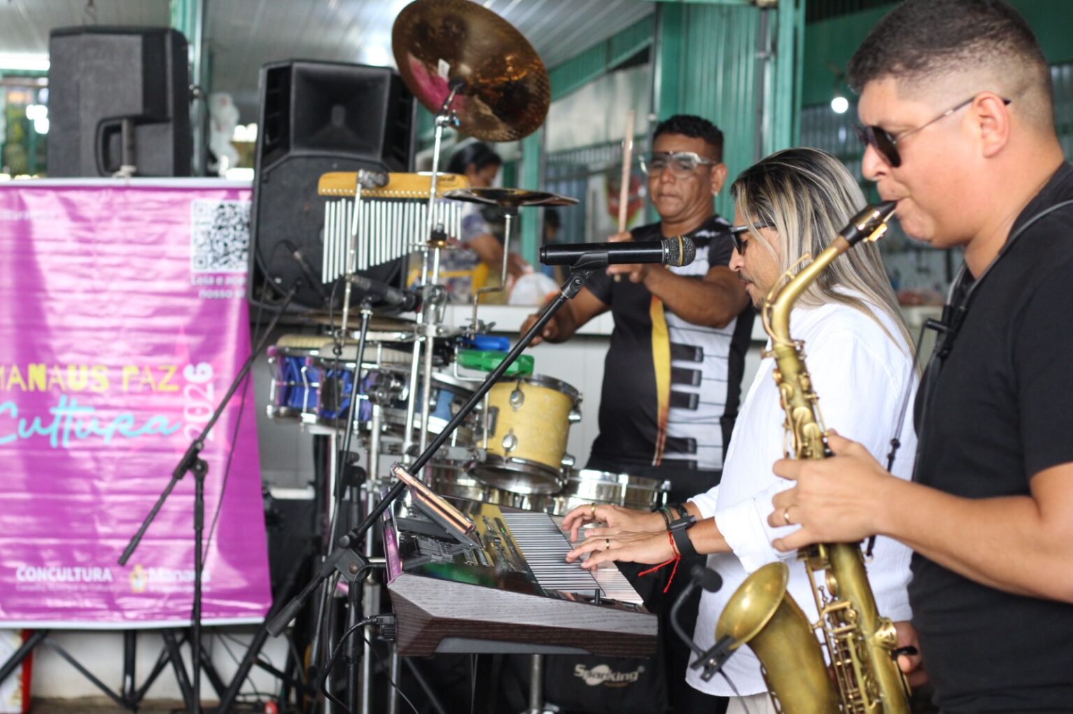 Beiradão da Cultura: Celebrando a Identidade Manauara na Feira Modelo da Compensa