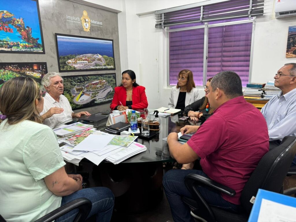 Curso de Licenciamento Integrado em Manaus: Prefeitura e CRC-AM Unem Forças para Formação de Contado