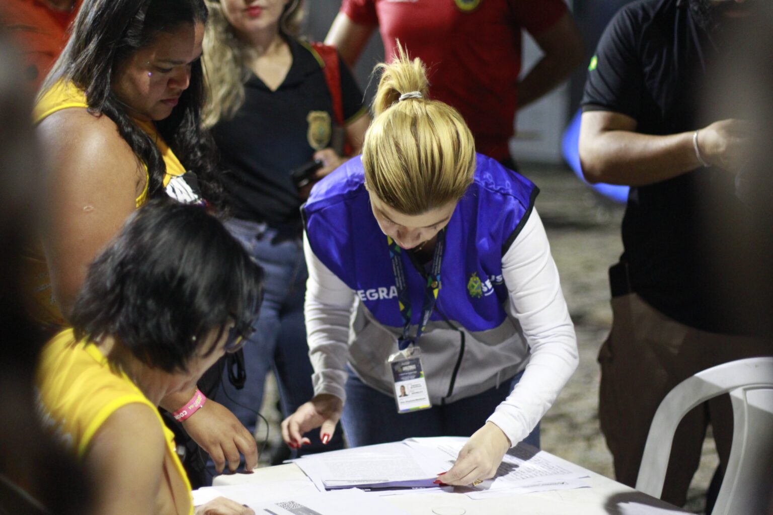 Fiscalização do Carnaval em Manaus: Blocos de Rua Interditados e Autuações