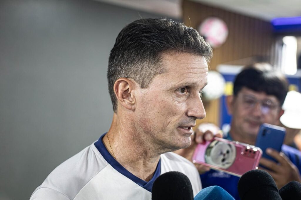Gerson Gusmão Reflete Sobre Derrota e Enfatiza: “Precisamos de Resultados Fora de Casa” Gerson Gusmão Reflete Sobre Derrota e Enfatiza: "Precisamos de Resultados Fora de Casa"
