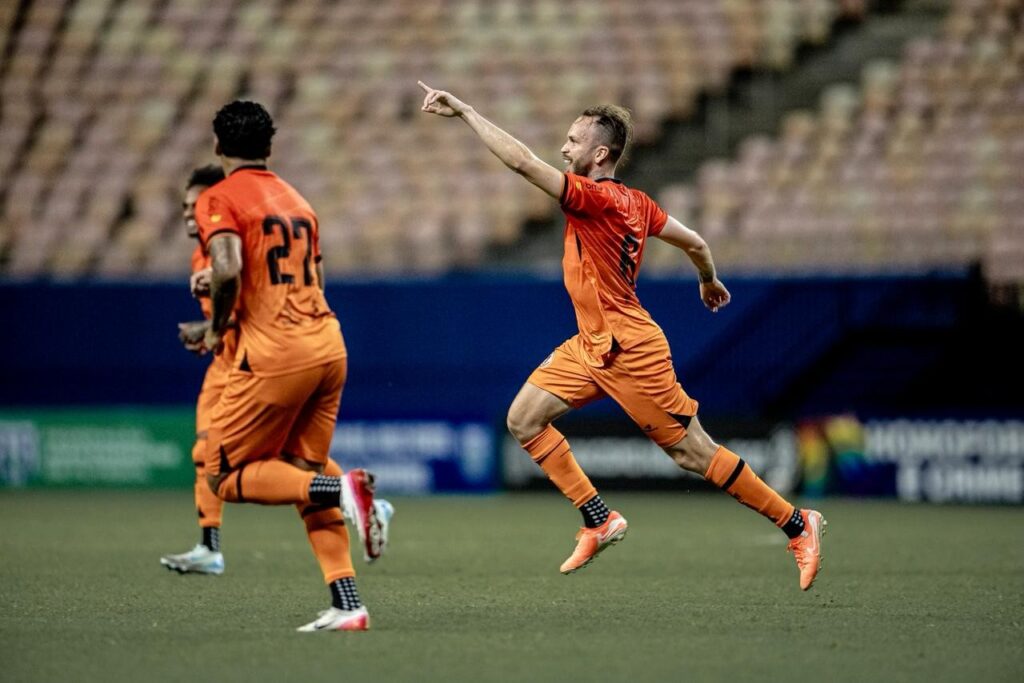 Manauara Supera Parintins em Jogo Emocionante e Abre Returno do Barezão com Vitória