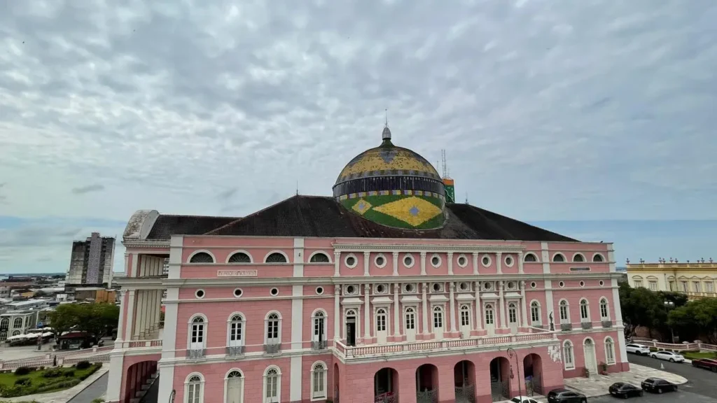 Manaus: Um dos 10 Destinos Imperdíveis para 2026