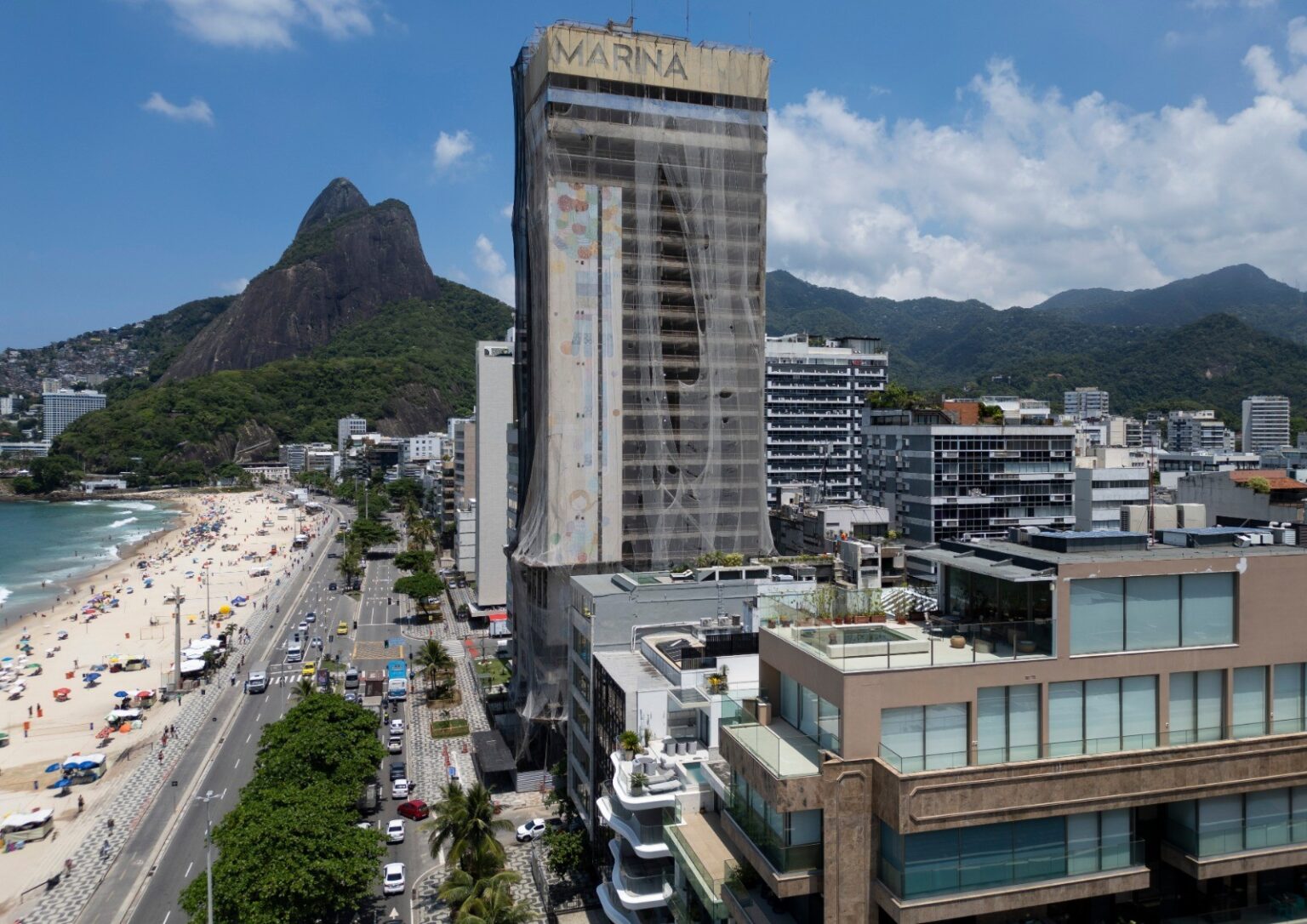 O Refino do Rio: Novos Hotéis de Luxo Transformam o Turismo Carioca O Refino do Rio: Novos Hotéis de Luxo Transformam o Turismo Carioca