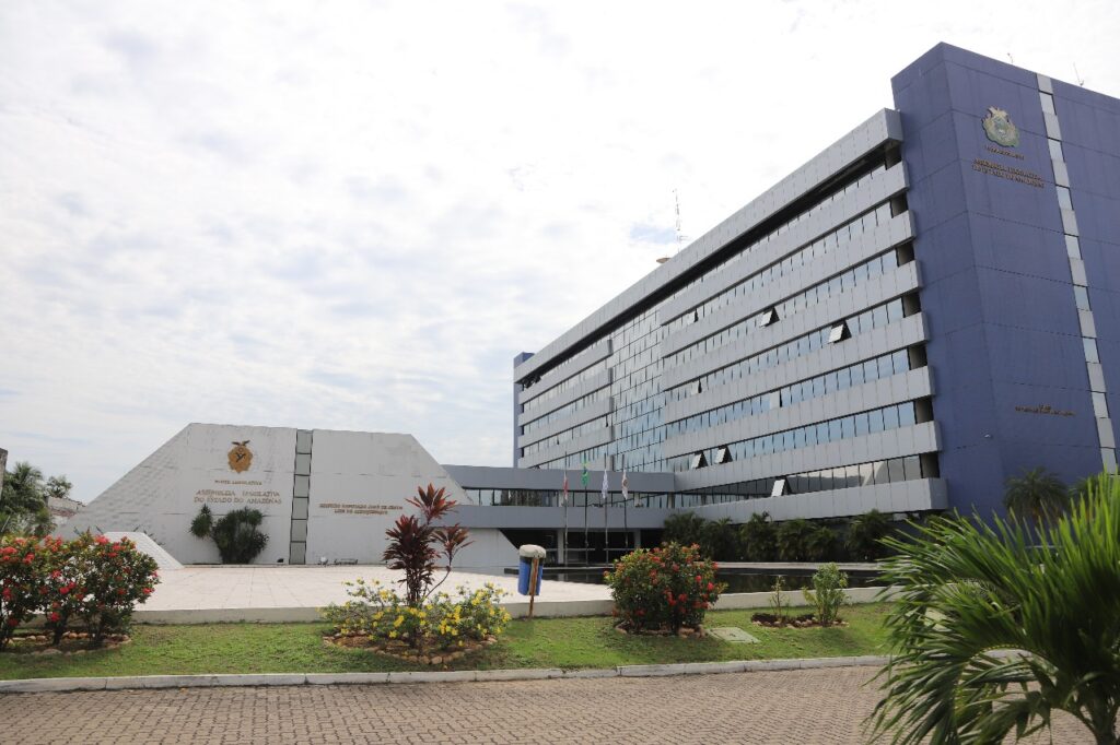 Políticas Públicas do Amazonas Expandem Acesso ao Esporte para Crianças e Adolescentes