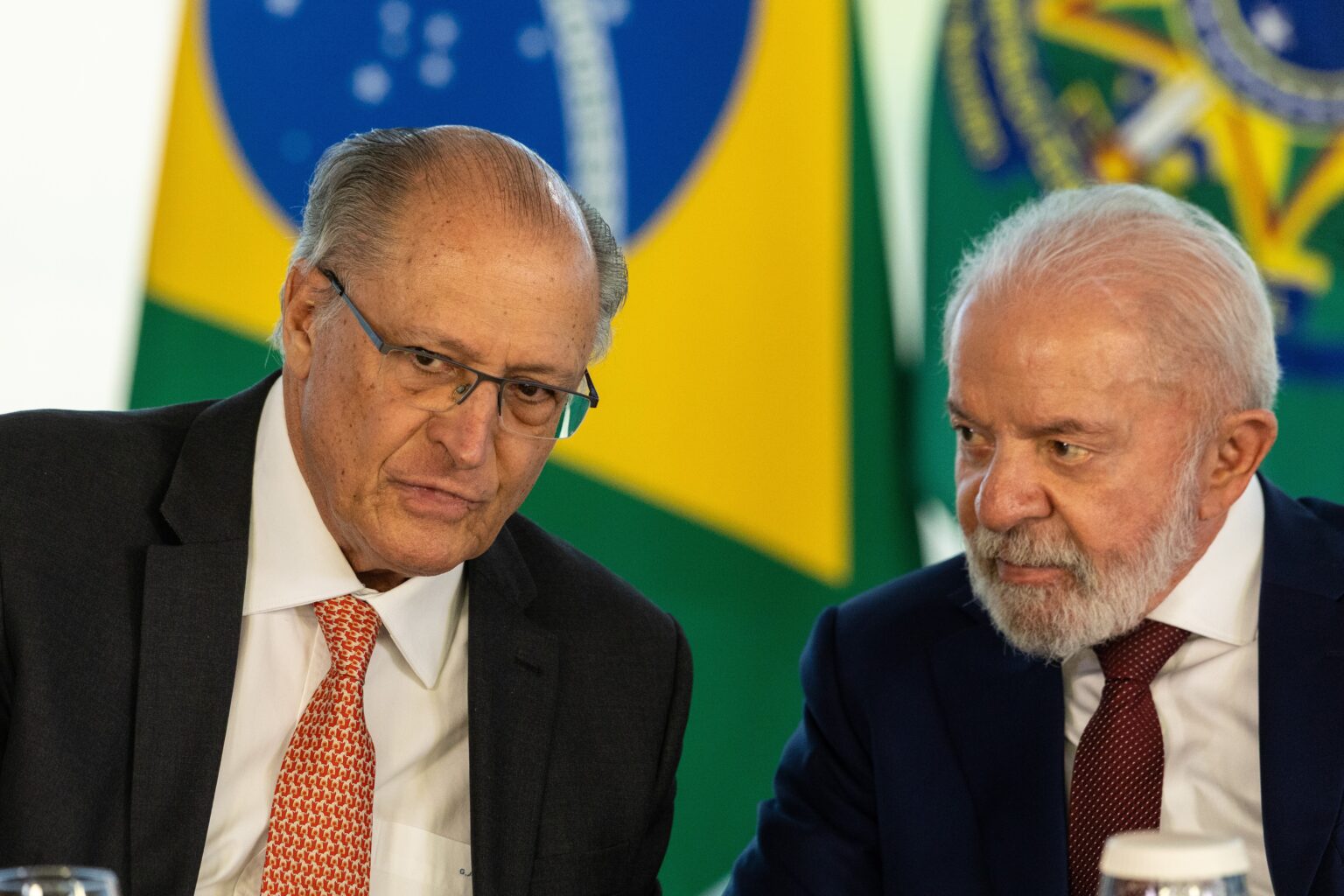 PSB Defende Presença de Alckmin na Chapa de Lula em Meio a Pressões para Disputa em SP