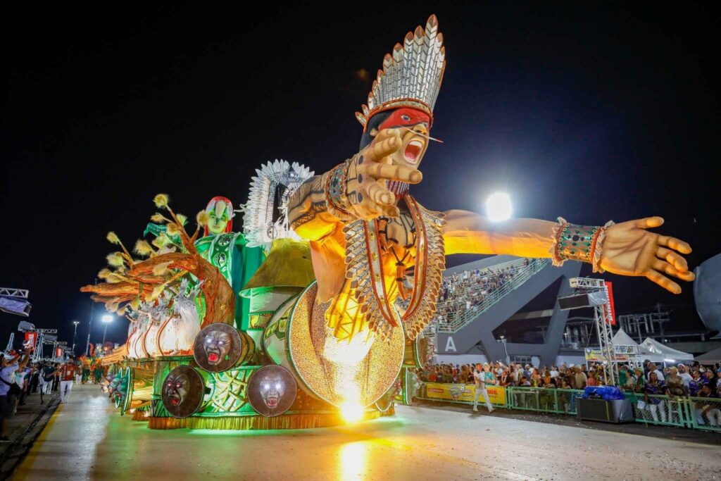 Reino Unido da Liberdade Garante 3ª Posição no Carnaval de Manaus 2026 Após Desempate Reino Unido da Liberdade Garante 3ª Posição no Carnaval de Manaus 2026 Após Desempate