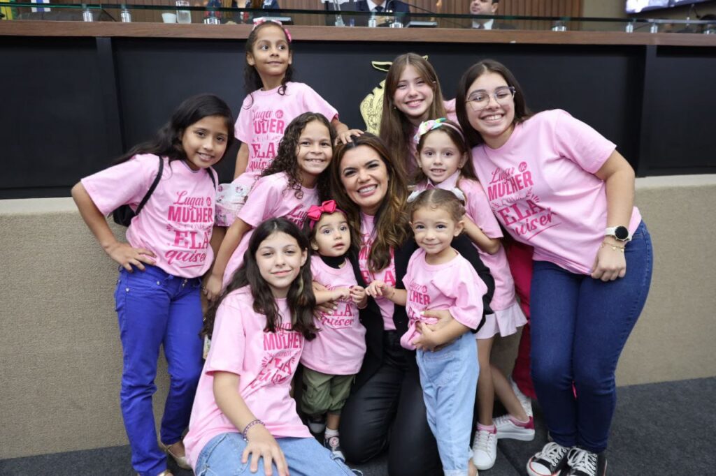 Assembleia Legislativa do Amazonas: Crianças Falam Sobre Igualdade no Dia Internacional da Mulher Assembleia Legislativa do Amazonas: Crianças Falam Sobre Igualdade no Dia Internacional da Mulher
