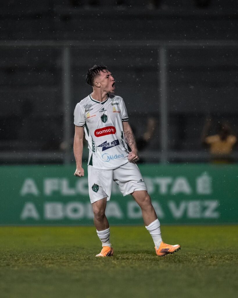 Bruno Bietkoski Foca no Acesso do Manaus na Série D: 'Trabalhamos Diariamente por Isso'