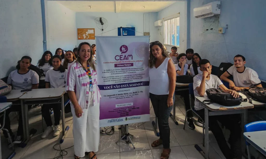 CEAM Daiana Borges Reforça Combate à Violência Contra a Mulher em Palestra Educativa
