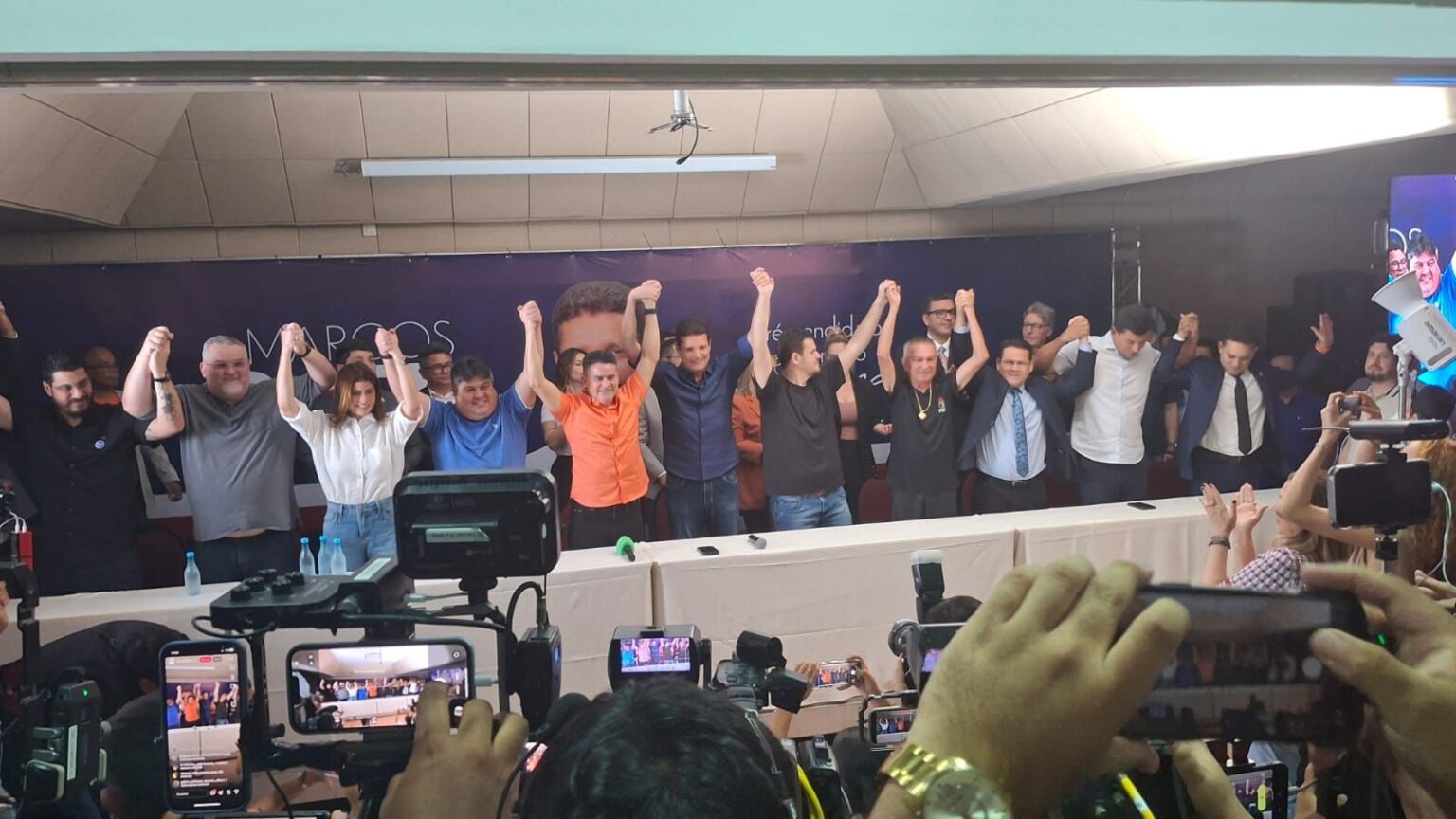 David Almeida Desconsidera Isolamento e Vislumbra Vitória com Apoio do Interior