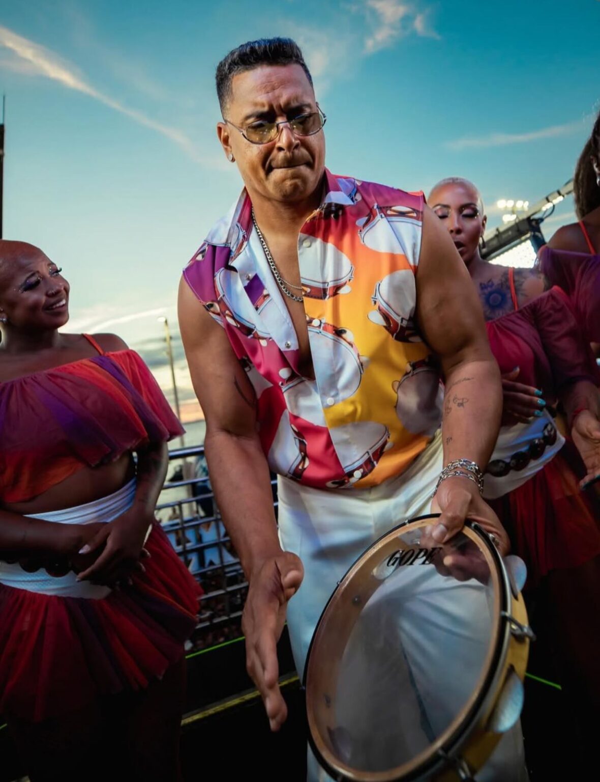 Deputado Propõe Comenda Dois de Julho a Xanddy Harmonia em Reconhecimento à Sua Trajetória