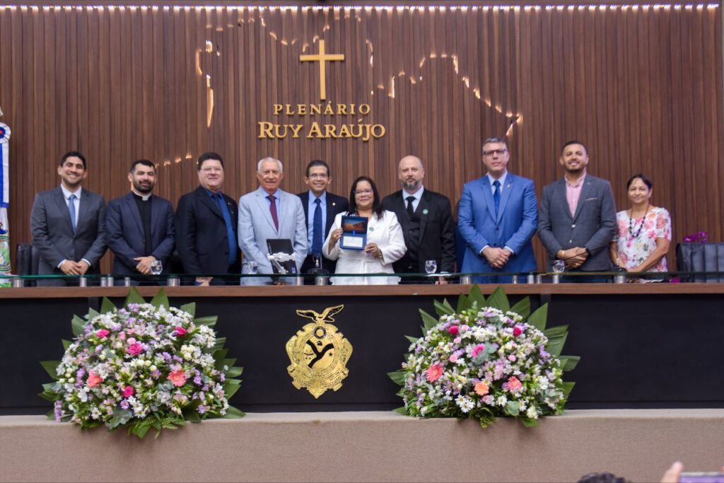 Faculdade La Salle Manaus Recebe Homenagem na Aleam: Um Marco para a Educação