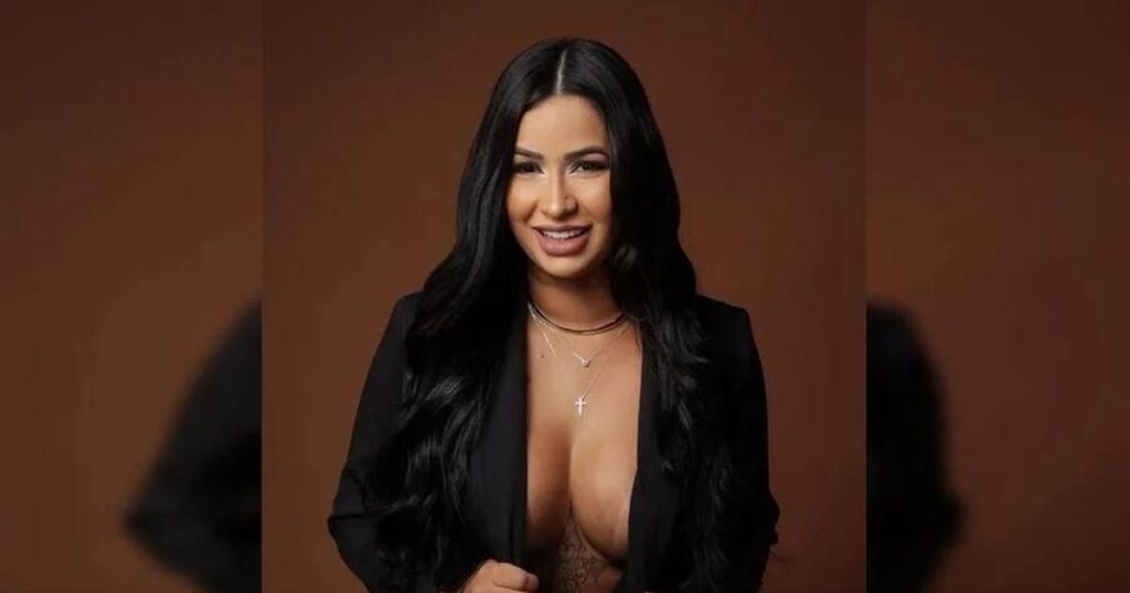 Golpe de R$ 65 mil: Empresária ‘Cavalona do Pó’ Presa por Tráfico e Estelionato Golpe de R$ 65 mil: Empresária 'Cavalona do Pó' Presa por Tráfico e Estelionato