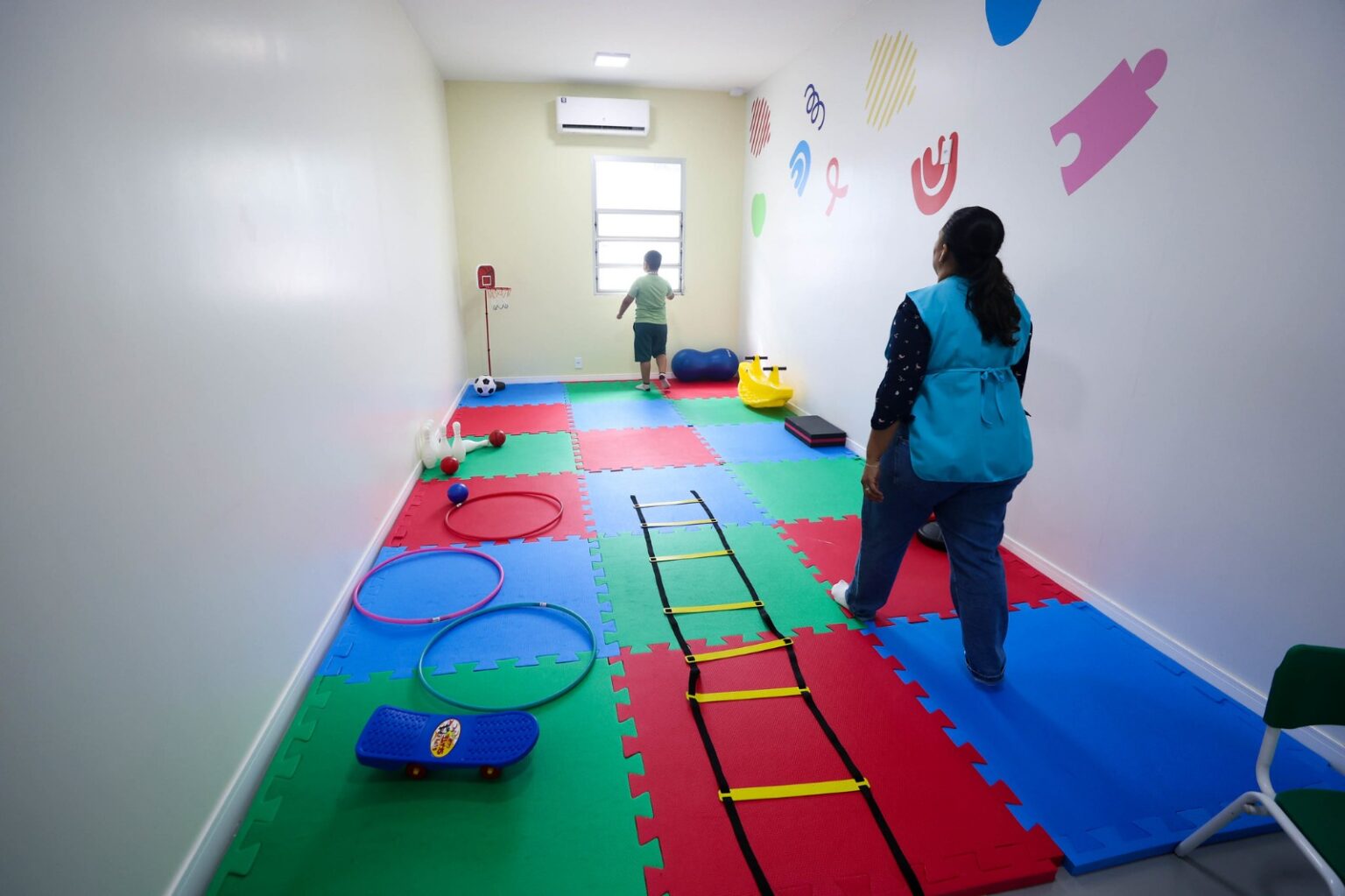 Juventude TEA: Novo Espaço de Atendimento a Adolescentes com Autismo em Manaus Juventude TEA: Novo Espaço de Atendimento a Adolescentes com Autismo em Manaus