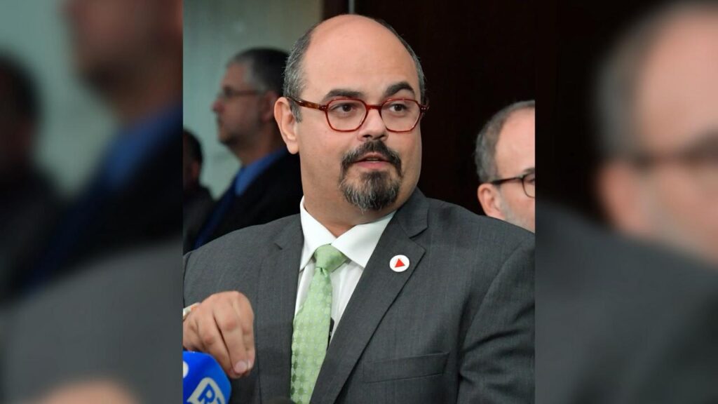 Mateus Simões: O Novo Governador de Minas que Abraça a Cultura Amazônica Mateus Simões: O Novo Governador de Minas que Abraça a Cultura Amazônica