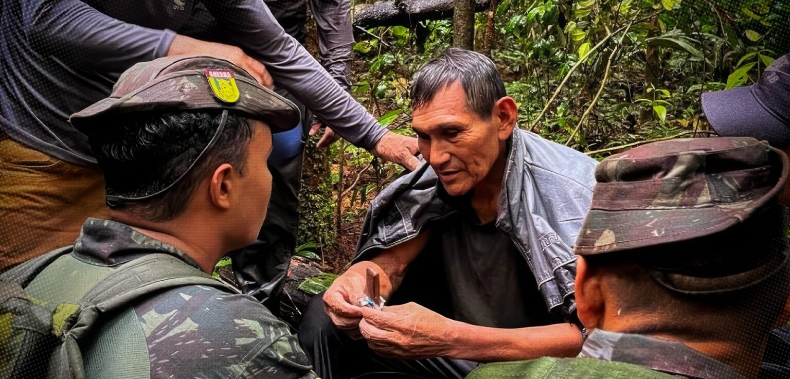 Operações de Resgate do Exército Salvam Indígenas Após Naufrágio no Amazonas Operações de Resgate do Exército Salvam Indígenas Após Naufrágio no Amazonas