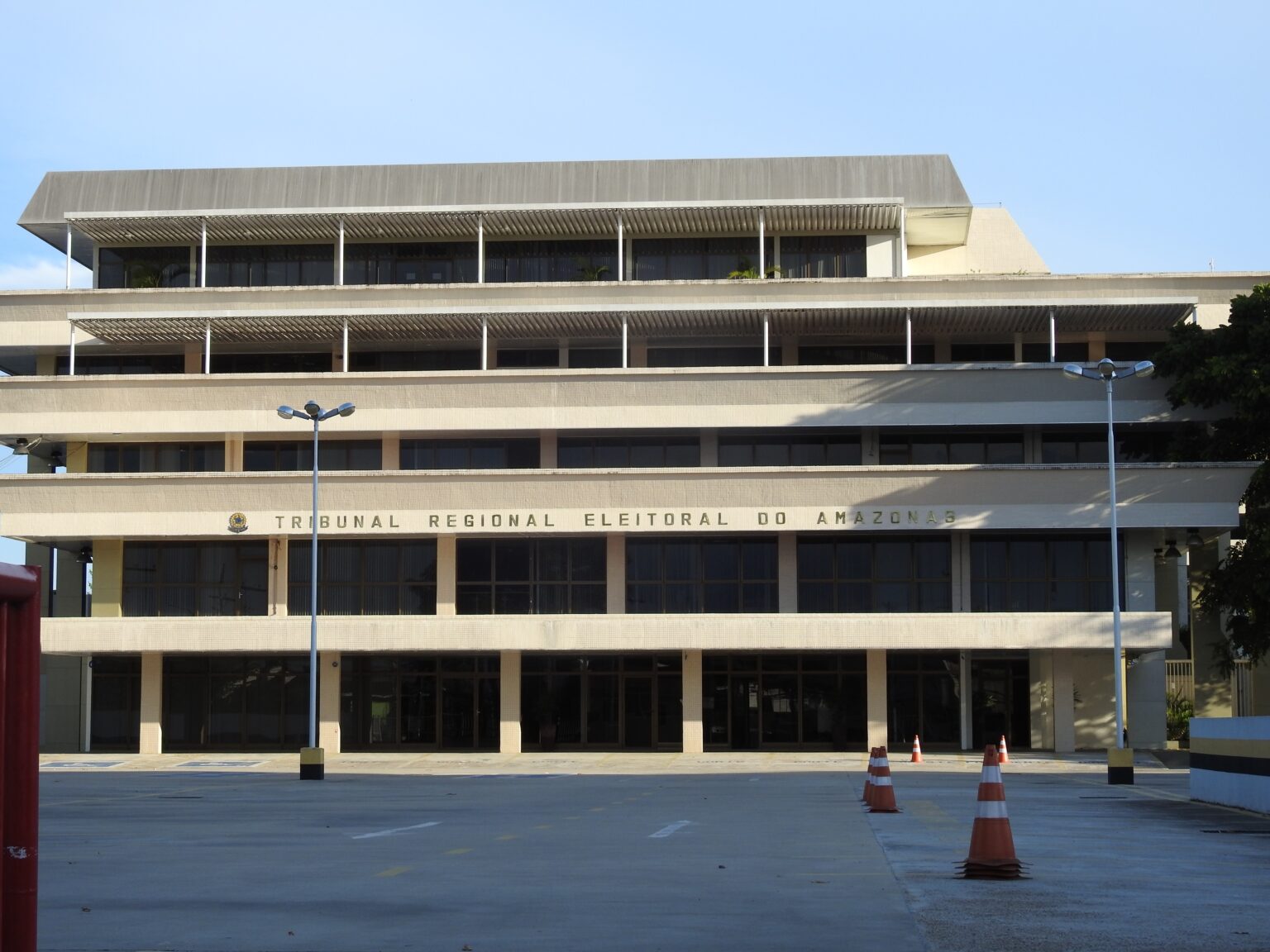 Ranking dos Prefeitos do Amazonas: 11 Milionários e 5 Sem Declaração de Bens