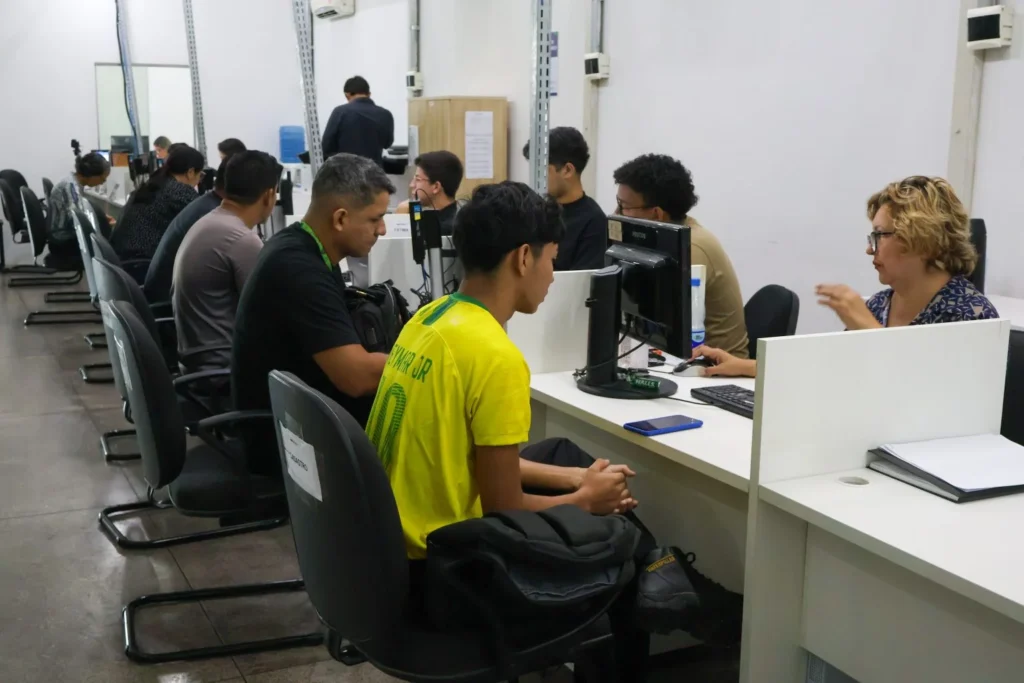 Sine Amazonas Oferece 202 Vagas de Emprego Nesta Quinta-feira