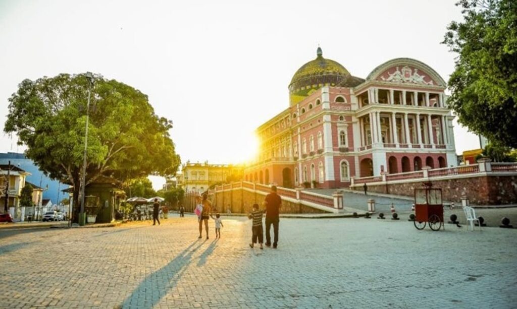 Turismo no Amazonas Cresce 4,7% em Janeiro de 2026, Superando a Média Nacional