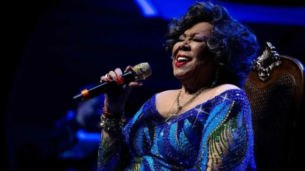 Alcione Brilha em Show Especial em Manaus no Dia do Trabalhador