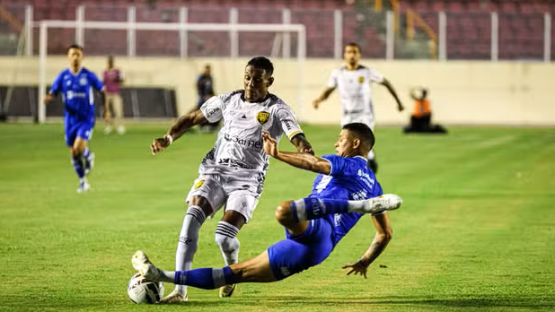 Amazonas Supera Confiança na Estreia da Série C: Vitória por 1 a 0 Amazonas Supera Confiança na Estreia da Série C: Vitória por 1 a 0