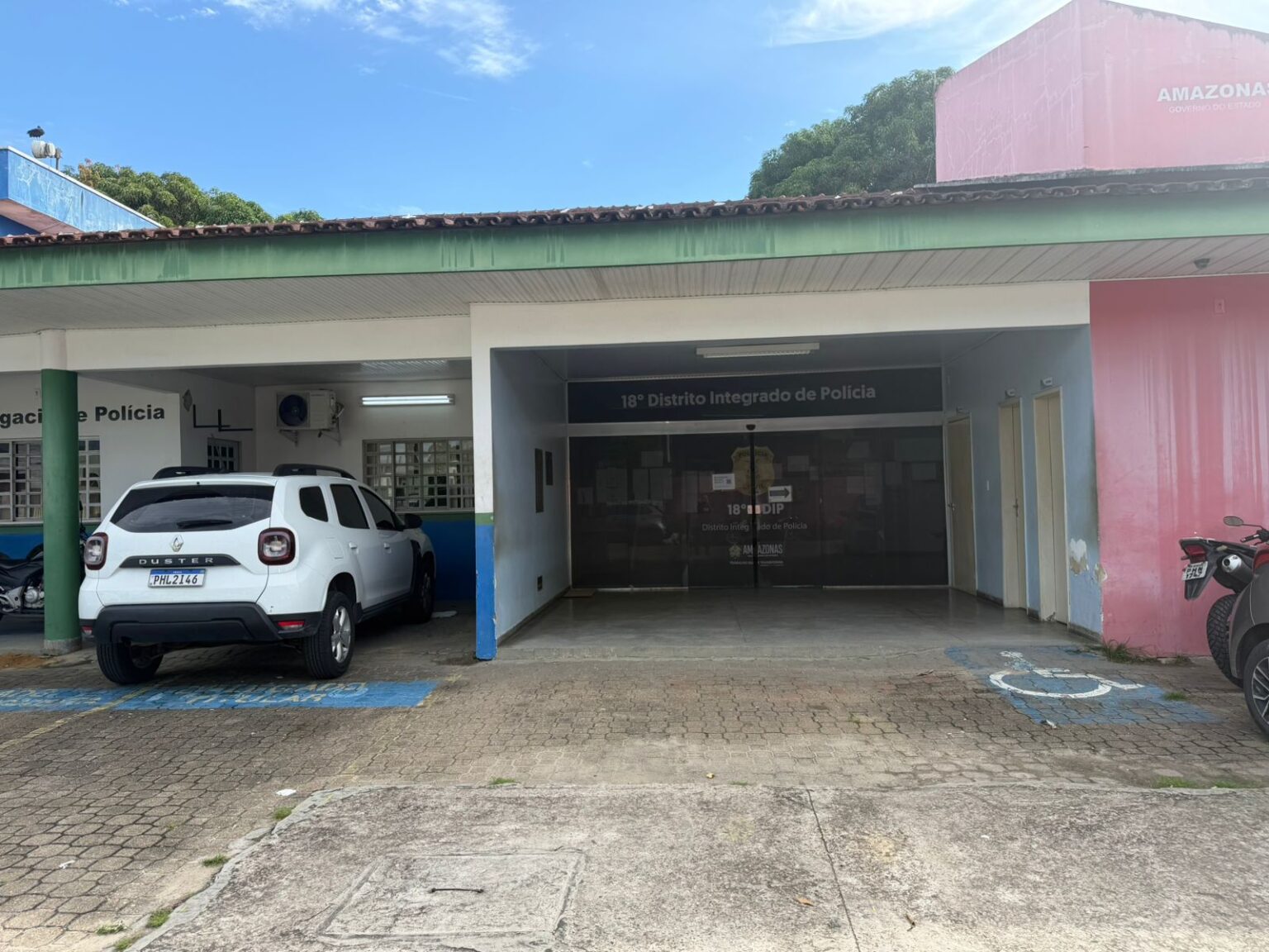 Bando de Funcionários é Preso por Desvio de Produtos em Manaus