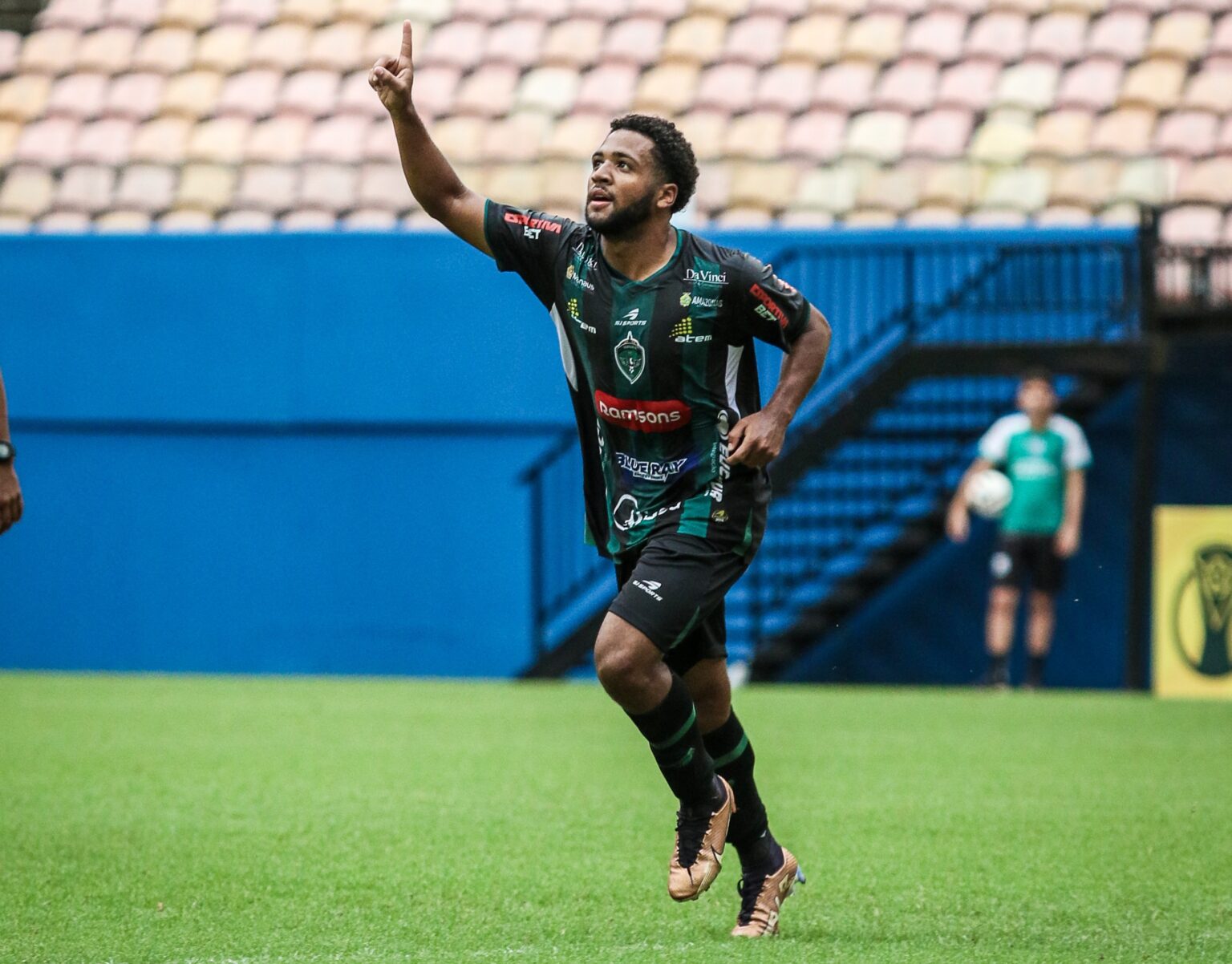 Cauã Lucca, Atacante Emprestado pelo São Paulo, Brilha no Manaus: 'Estou Aqui para Mostrar Trabalho'