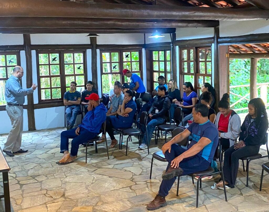 Curso Gratuito Capacita Comunidades para Turismo Sustentável no Vale do Ribeira Curso Gratuito Capacita Comunidades para Turismo Sustentável no Vale do Ribeira