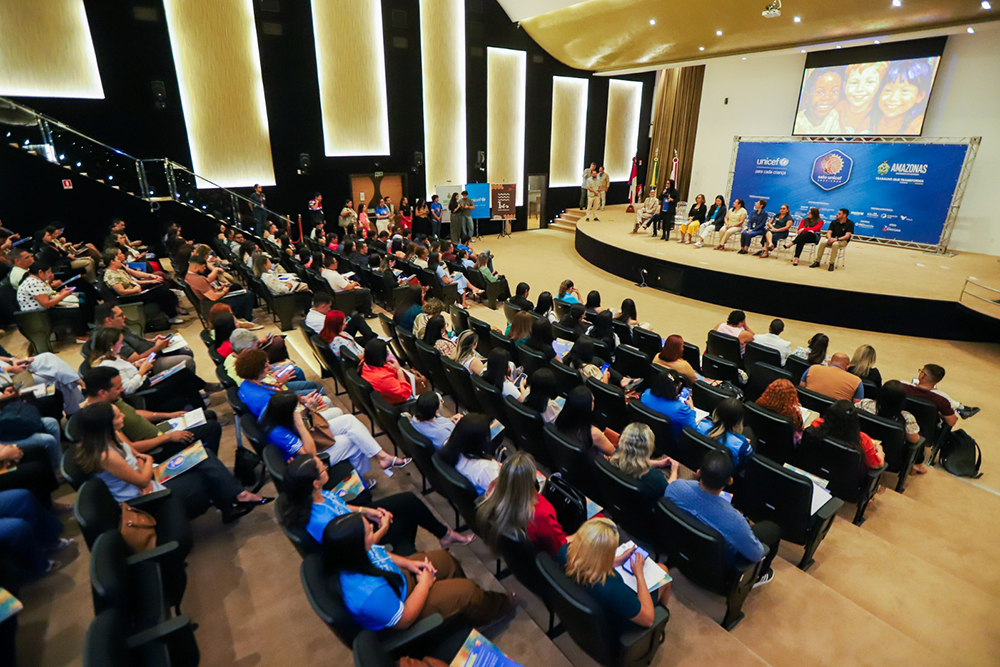Governo do Amazonas e Unicef Lançam Capacitação para Proteger Crianças e Adolescentes Governo do Amazonas e Unicef Lançam Capacitação para Proteger Crianças e Adolescentes