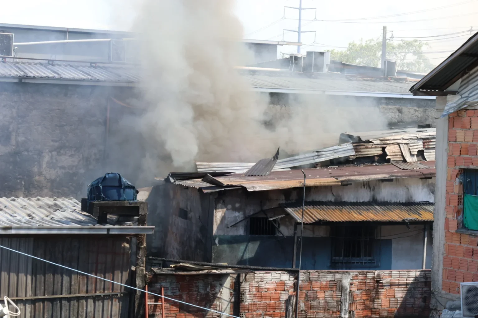 Incêndio em Empresa de Reciclagem na Zona Oeste de Manaus: Causas e Consequências