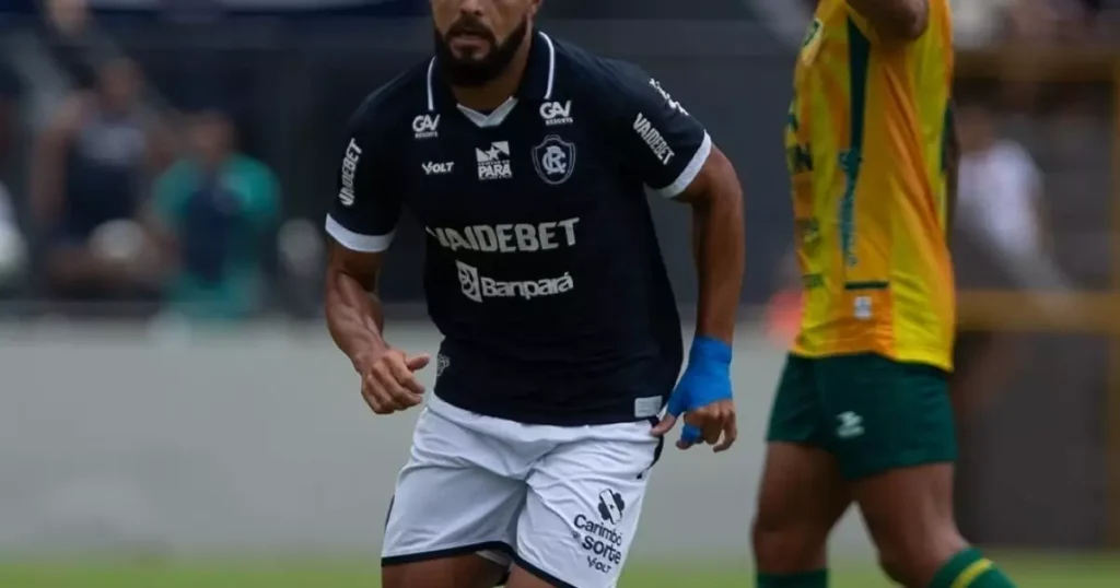 Remo e Amazonas se enfrentam em busca da recuperação na Copa Verde Remo e Amazonas se enfrentam em busca da recuperação na Copa Verde