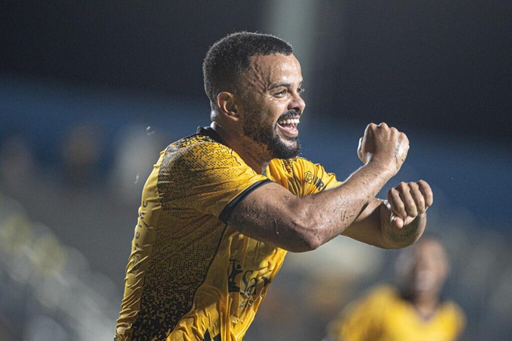 Tavares brilha em vitória do Amazons com gol e assistências: "Um se doando pelo outro"