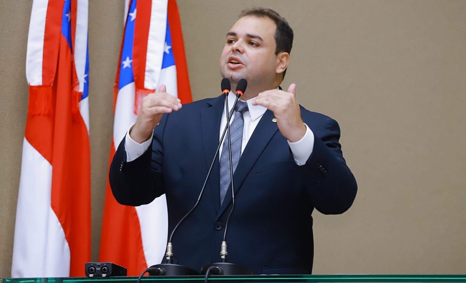 União Brasil Mantém Roberto Cidade em Seu Quadro e Reabre Chance para Omar Aziz;